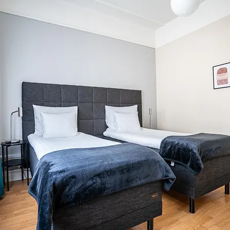 Queen'S Hotel By First Hotels-3